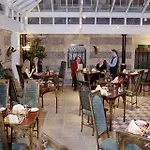 Arnos Manor 3* بريستول