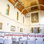 Otel Arnos Manor