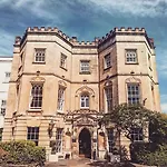 Otel Arnos Manor 3*