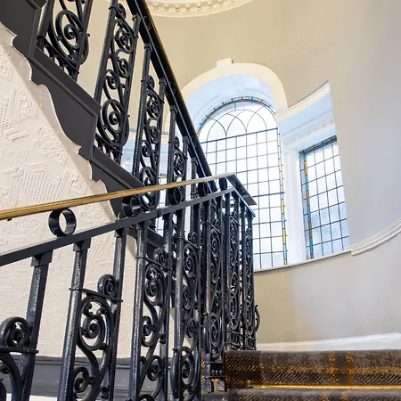 Arnos Manor Otel Bristol