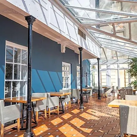Arnos Manor Bristol