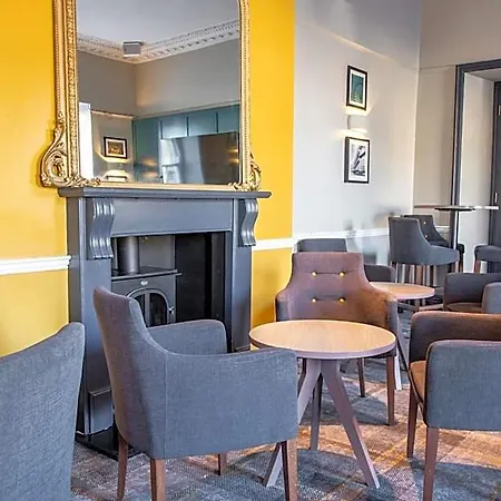 Arnos Manor Hotel