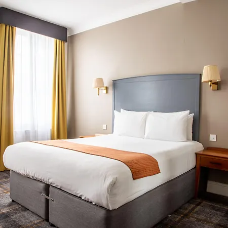 Otel Arnos Manor 3*