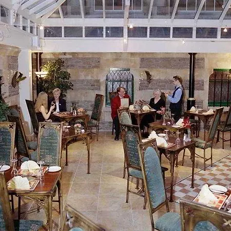 Arnos Manor 3* Bristol