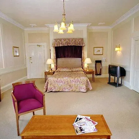 Arnos Manor