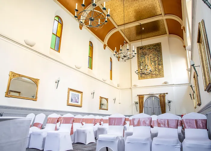 فندق Arnos Manor