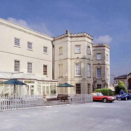 Hotel Arnos Manor 3*