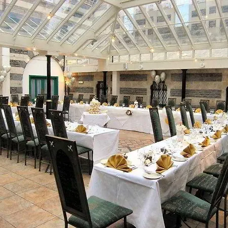 Arnos Manor Bristol