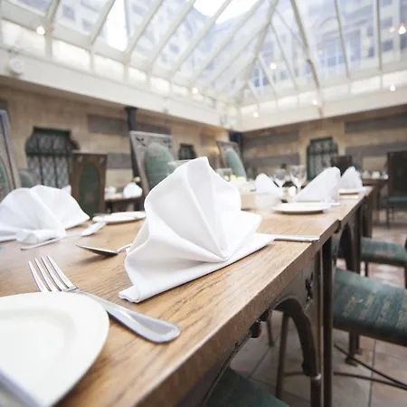 Arnos Manor Hotel
