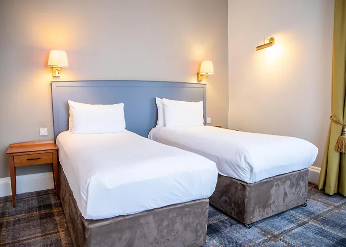 Arnos Manor Szálloda 3*