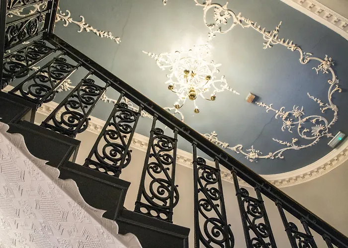 Szálloda Arnos Manor Bristol