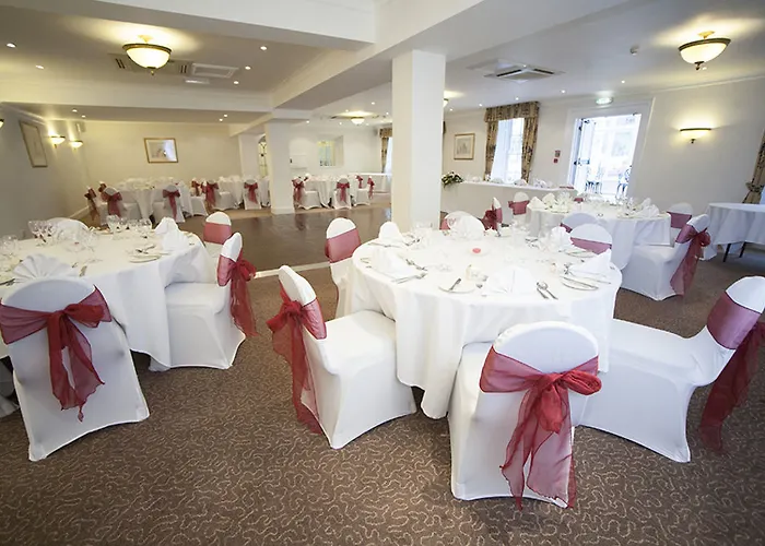 Arnos Manor 3* Bristol